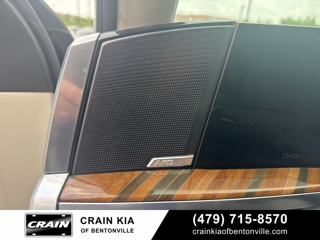 2025 Cadillac Escalade Sport Platinum - 4WD / PANORAMIC SUNROOF / CLEAN CARFAX