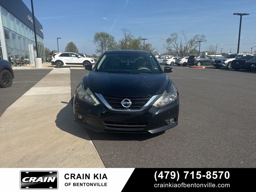 2017 Nissan Altima 3.5 SL - SUNROOF