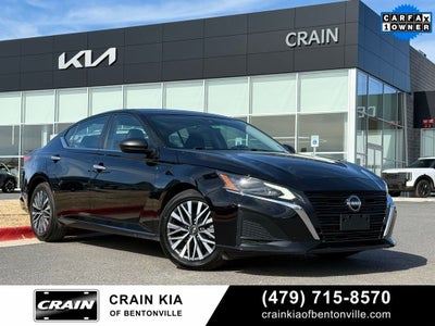2024 Nissan Altima 2.5 SV - CLEAN CARFAX / ONE OWNER