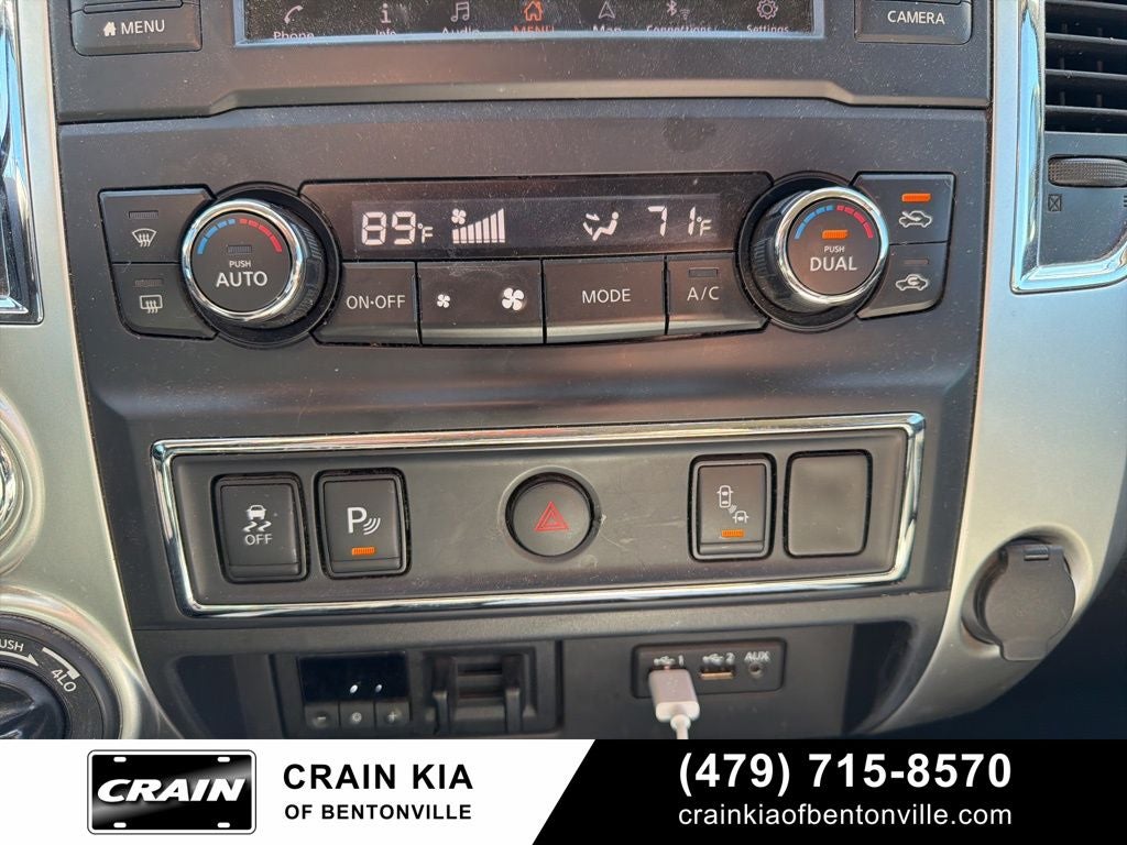 2019 Nissan Titan XD SV - 4WD / CLEAN CARFAX / ONE OWNER