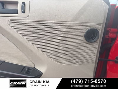 2011 Ford Mustang V6 - CLEAN CARFAX