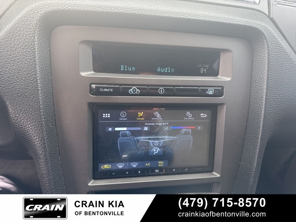 2011 Ford Mustang V6 - CLEAN CARFAX