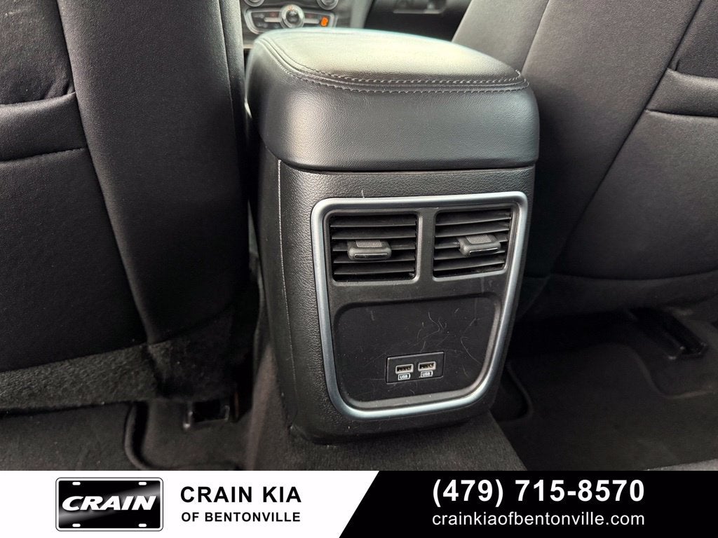 2022 Chrysler 300 Touring - CLEAN CARFAX / ONE OWNER
