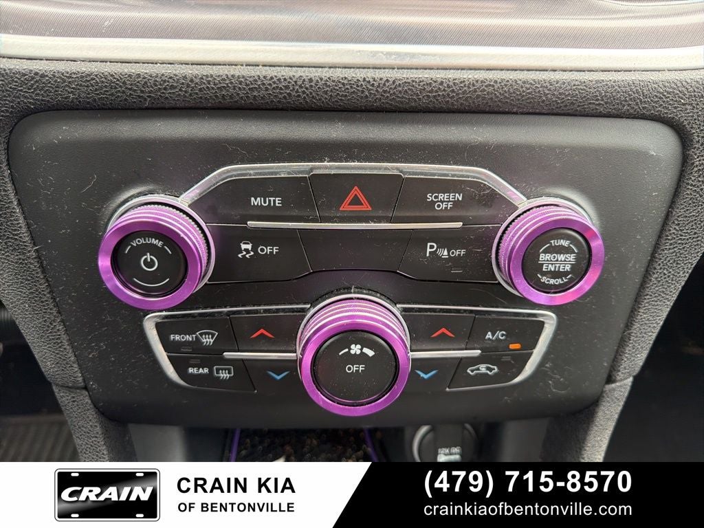 2019 Dodge Charger SXT - SUNROOF