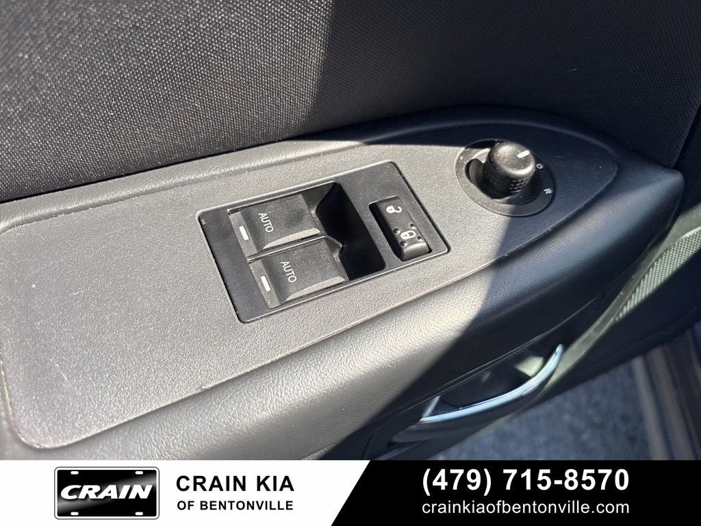 2013 Dodge Challenger SXT - CLEAN CARFAX HISTORY