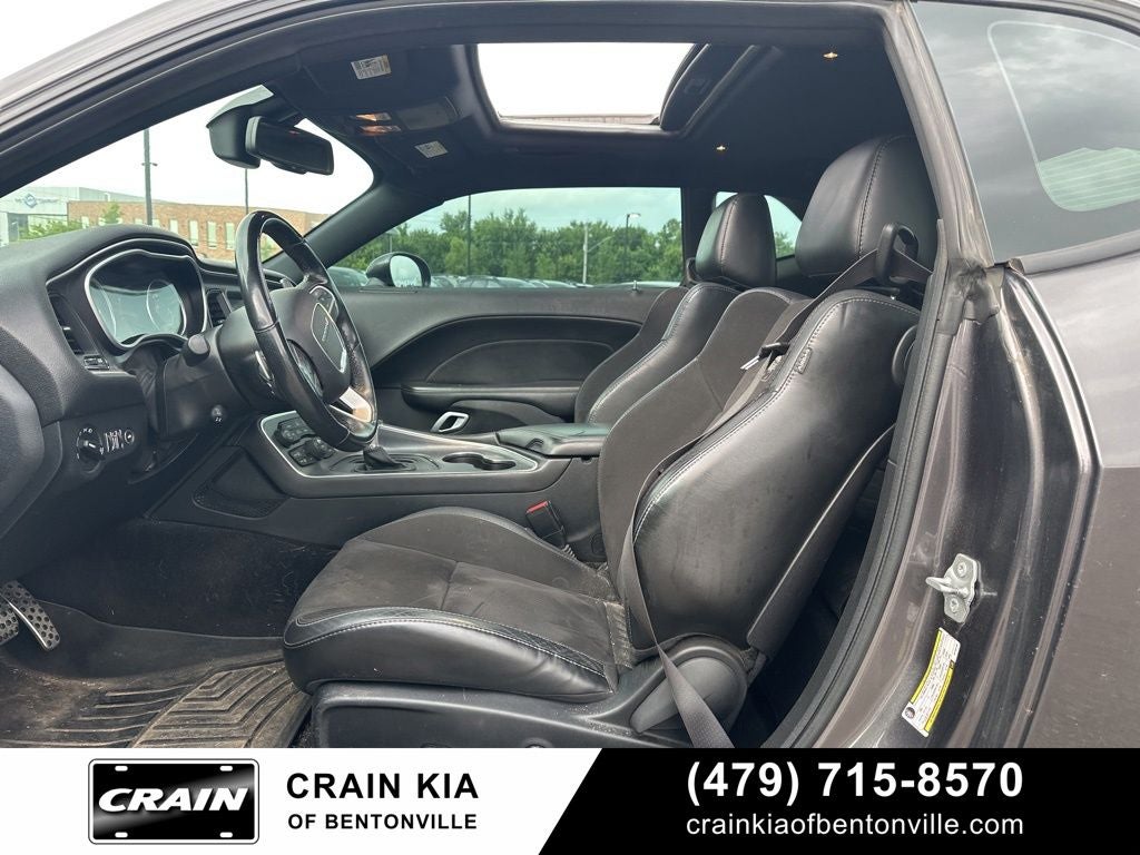 2018 Dodge Challenger R/T Scat Pack - SUNROOF