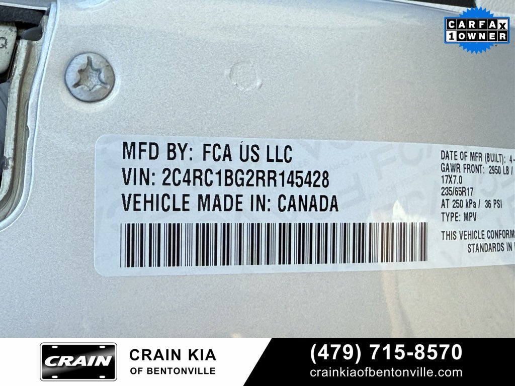 2024 Chrysler Pacifica Touring L - CLEAN CARFAX / ONE OWNER