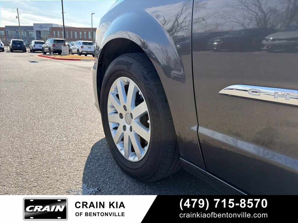 2016 Chrysler Town & Country Touring - WHOLESALE / AS-IS