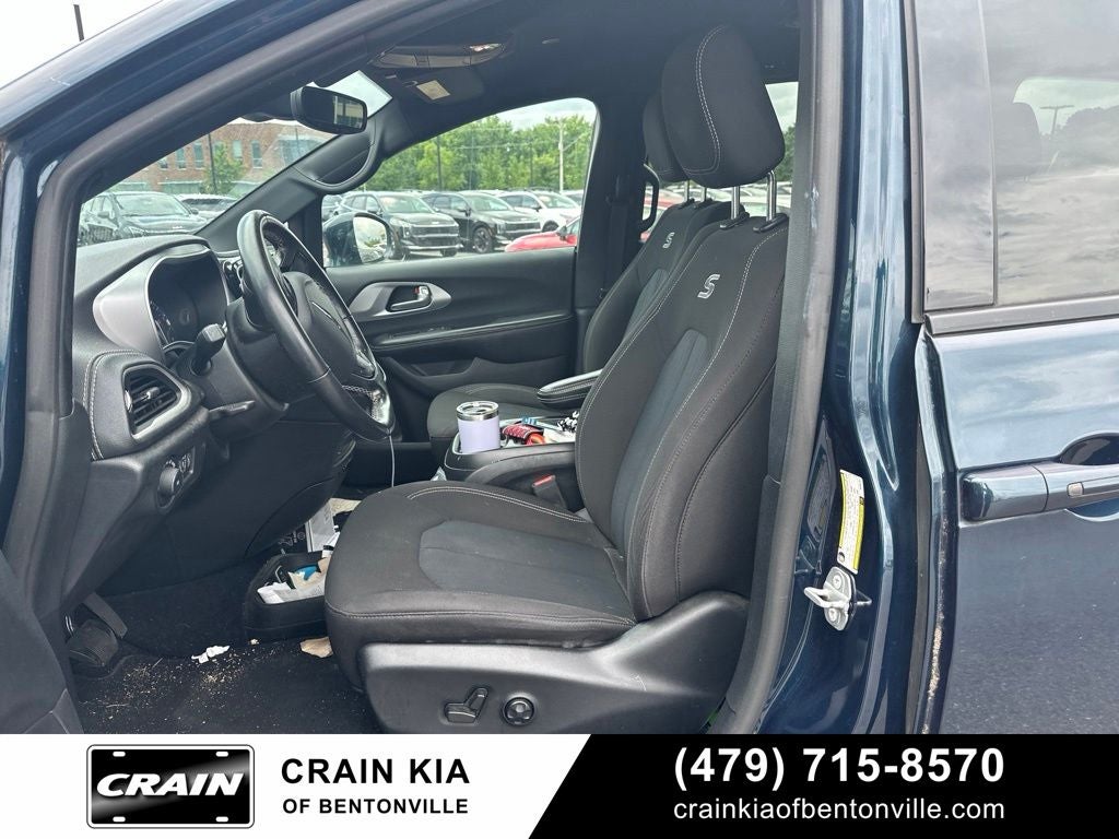 2021 Chrysler Pacifica Touring - CARFAX ONE OWNER