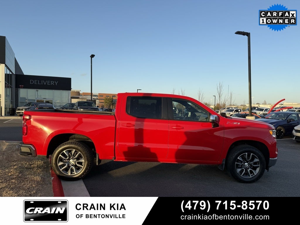 2024 Chevrolet Silverado 1500 LT Z71 - 4WD / CLEAN CARFAX / ONE OWNER