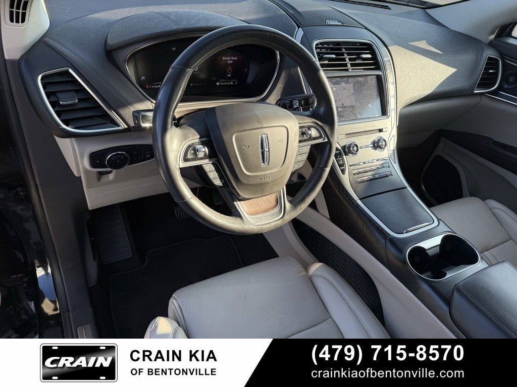 2020 Lincoln Nautilus Reserve - AWD / PANORAMIC SUNROOF / CLEAN CARFAX