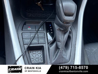 2022 Toyota RAV4 XLE - AWD / CLEAN CARFAX