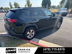 2022 Toyota RAV4 XLE - AWD / CLEAN CARFAX
