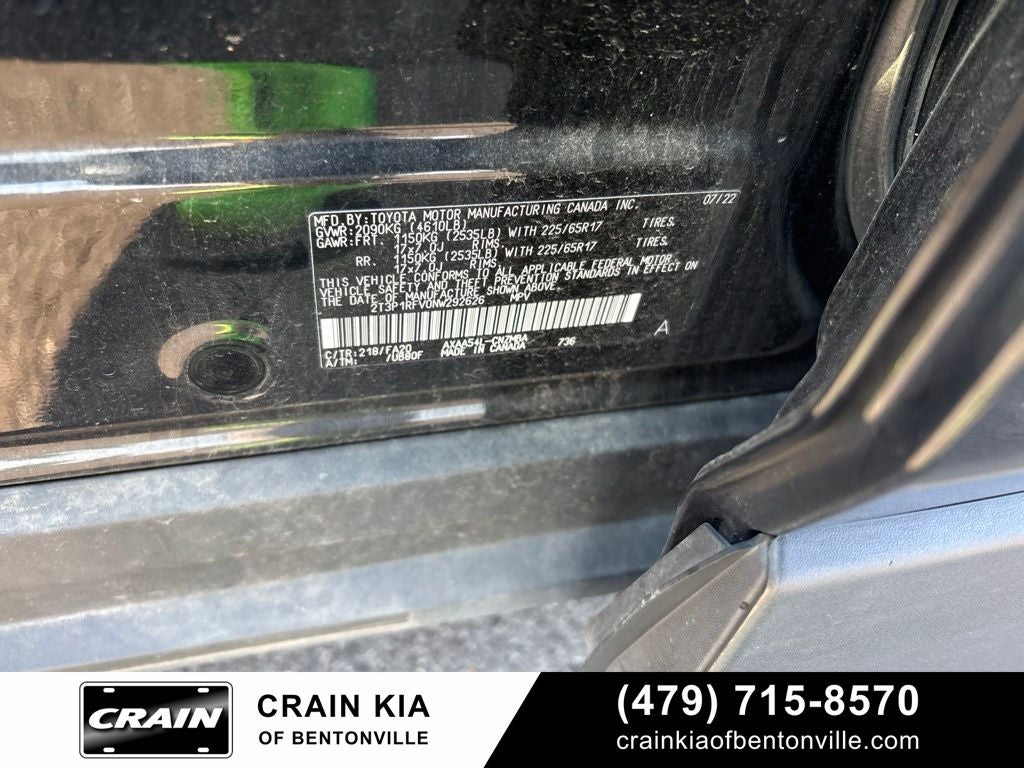 2022 Toyota RAV4 XLE - AWD / CLEAN CARFAX
