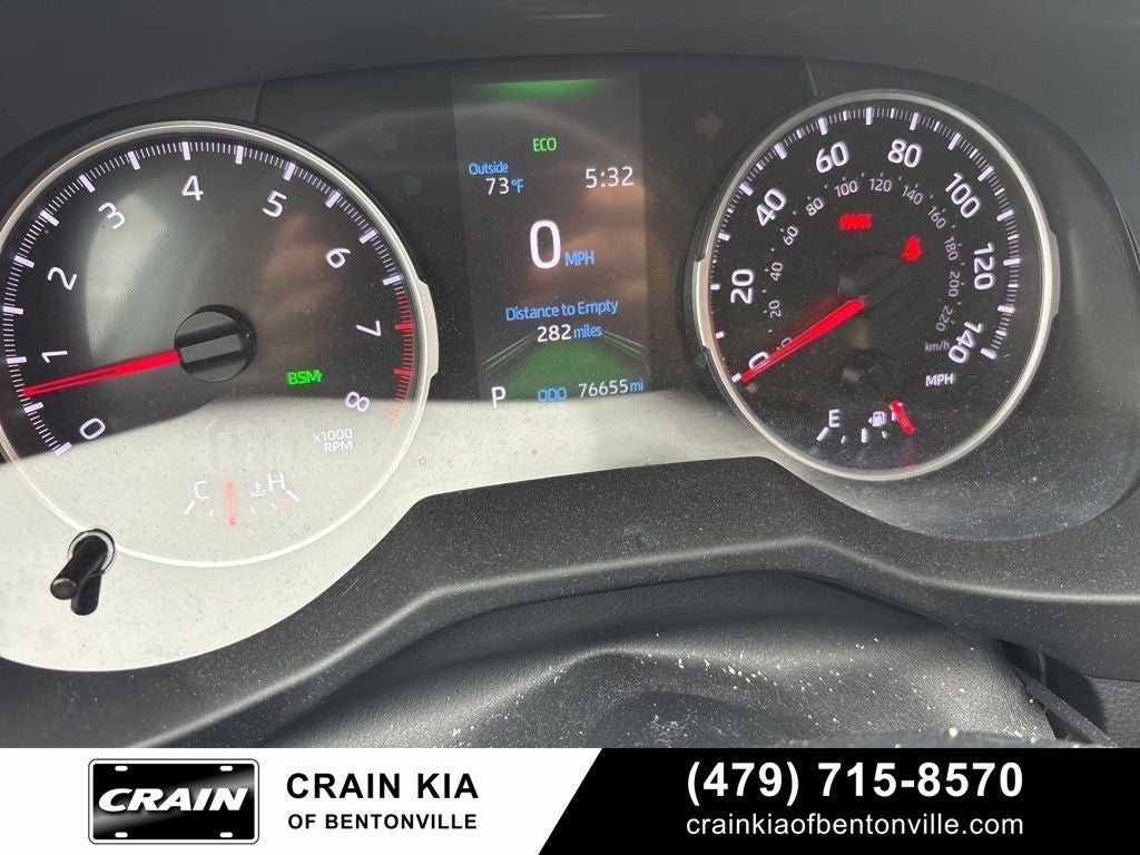 2021 Toyota RAV4 XLE - AWD / CLEAN CARFAX / ONE OWNER