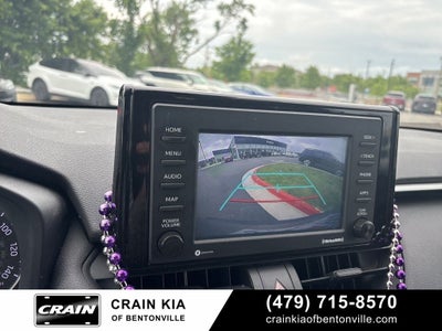 2021 Toyota RAV4 XLE - AWD / CLEAN CARFAX / ONE OWNER