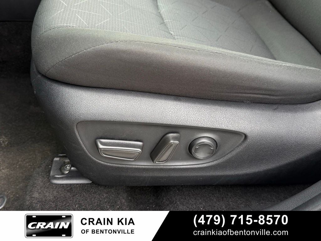 2024 Toyota RAV4 XLE - CARFAX ONE OWNER