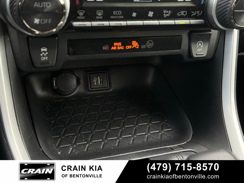 2024 Toyota RAV4 XLE - CARFAX ONE OWNER