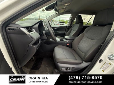 2024 Toyota RAV4 XLE - CARFAX ONE OWNER