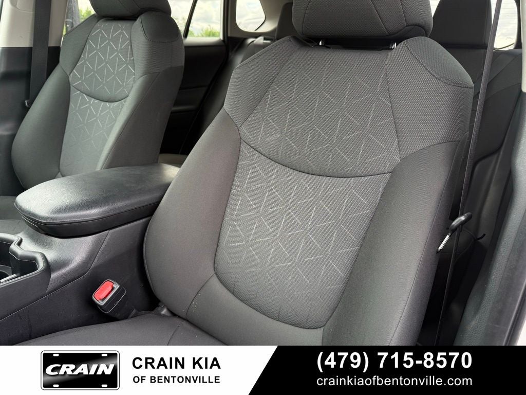 2024 Toyota RAV4 XLE - CARFAX ONE OWNER