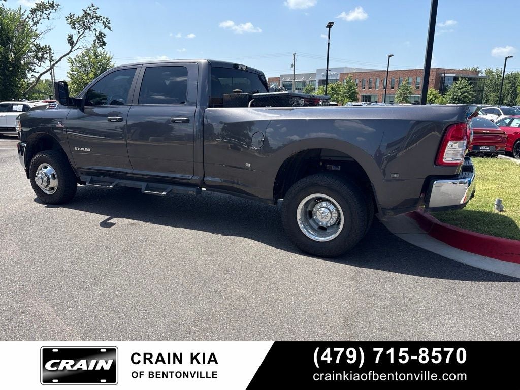 2022 RAM 3500 Big Horn - 4WD / CLEAN CARFAX