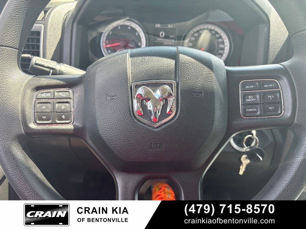 2022 RAM 1500 Classic Tradesman - 4WD / CLEAN CARFAX