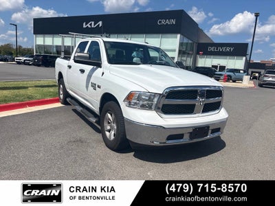 2022 RAM 1500 Classic Tradesman - 4WD / CLEAN CARFAX