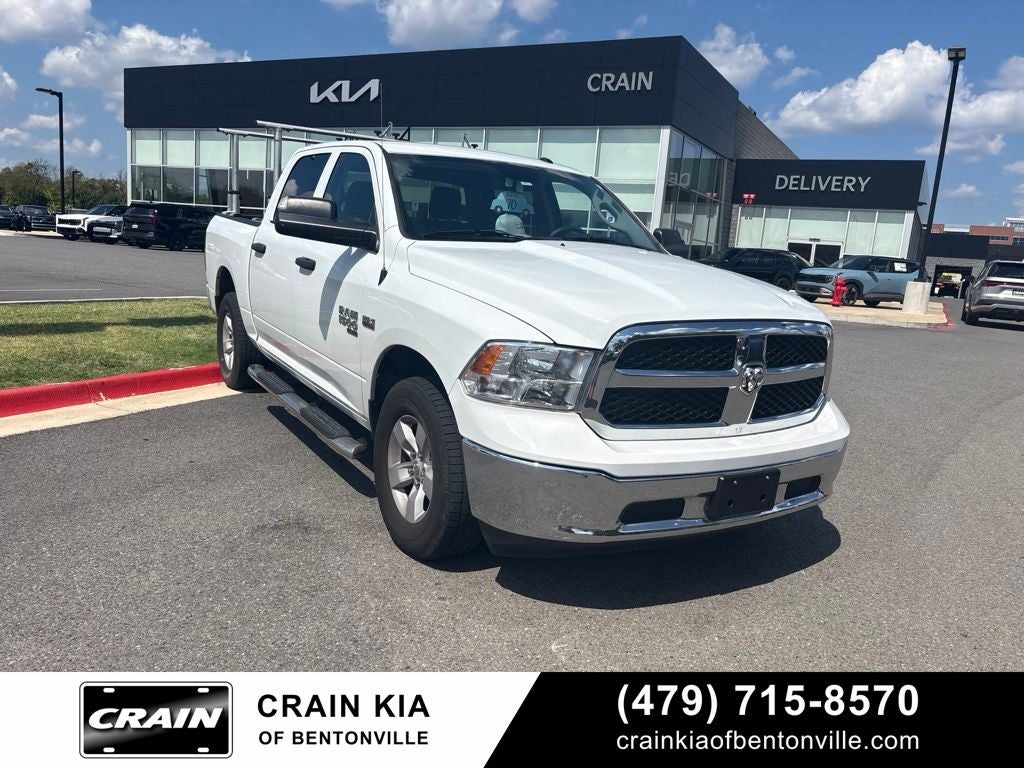 2022 RAM 1500 Classic Tradesman - 4WD / CLEAN CARFAX