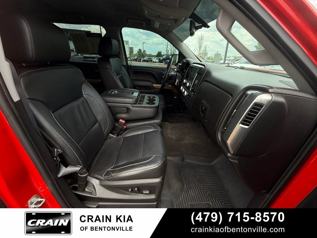 2018 Chevrolet Silverado 1500 LTZ 1LZ - 4WD / CLEAN CARFAX HISTORY