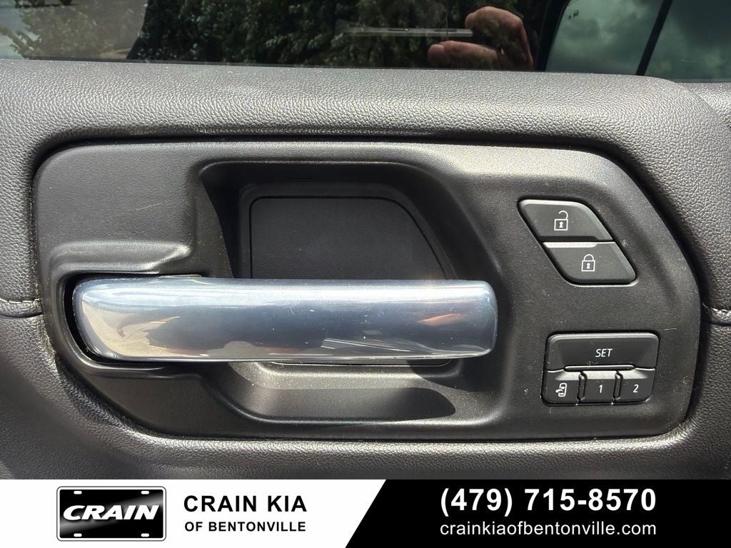 2020 GMC Sierra 1500 SLT - 4WD / CLEAN CARFAX