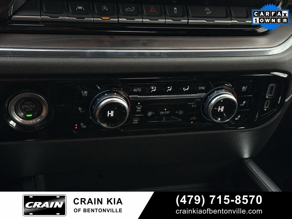 2023 GMC Sierra 1500 SLT - 4WD / CARFAX ONE OWNER