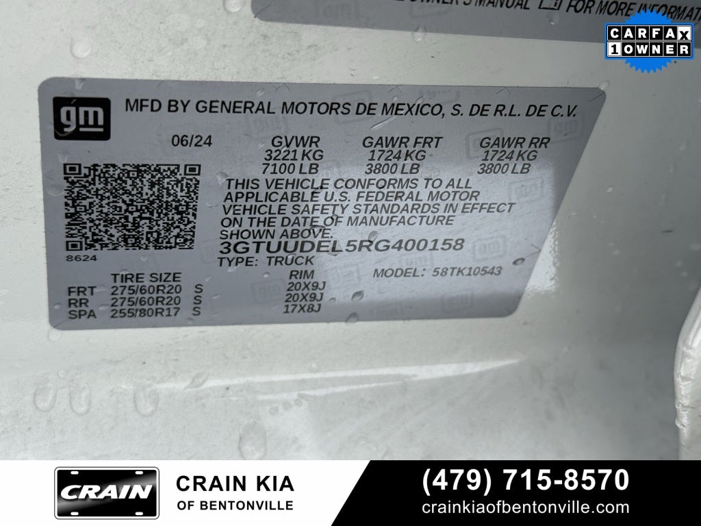 2024 GMC Sierra 1500 SLT - 4WD / SUNROOF / CLEAN CARFAX / ONE OWNER