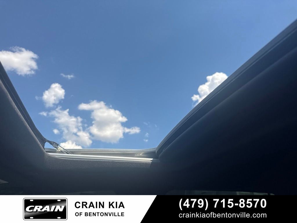 2024 GMC Sierra 1500 AT4 - 4WD / SUNROOF / CLEAN CARFAX