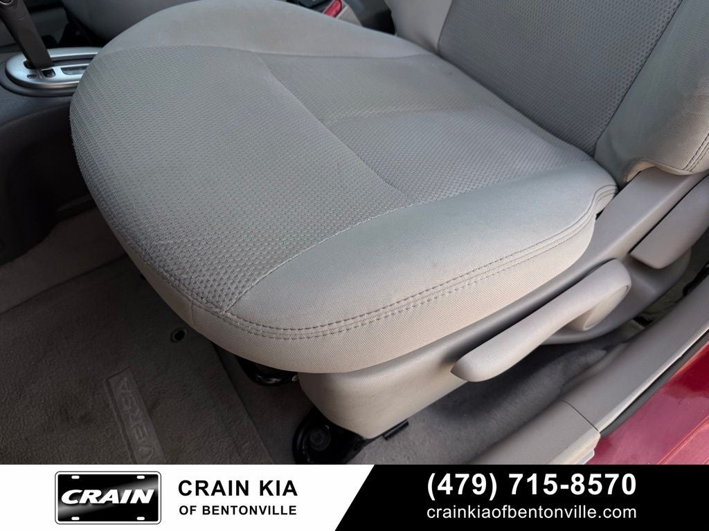 2015 Nissan Versa 1.6 SL - LOW MILES!