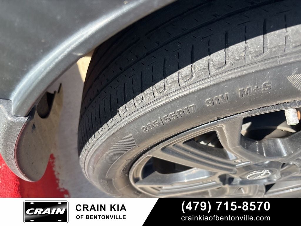 2022 Nissan Kicks SR - CLEAN CARFAX / ONE OWNER