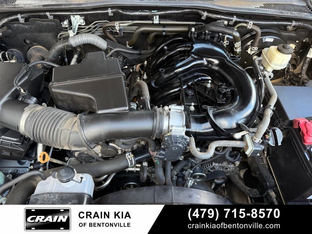 2017 Toyota Tacoma TRD Sport V6 - 4WD / CLEAN CARFAX / LIFTED!