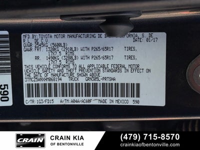 2017 Toyota Tacoma TRD Sport V6 - 4WD / CLEAN CARFAX / LIFTED!