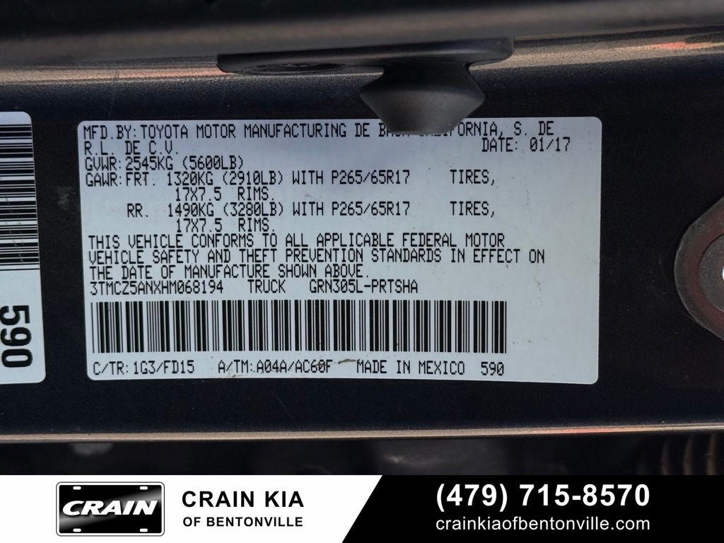 2017 Toyota Tacoma TRD Sport V6 - 4WD / CLEAN CARFAX / LIFTED!