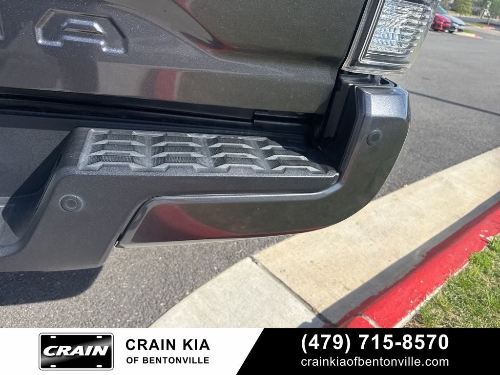 2017 Toyota Tacoma Limited - 4WD / SUNROOF / LIFTED!