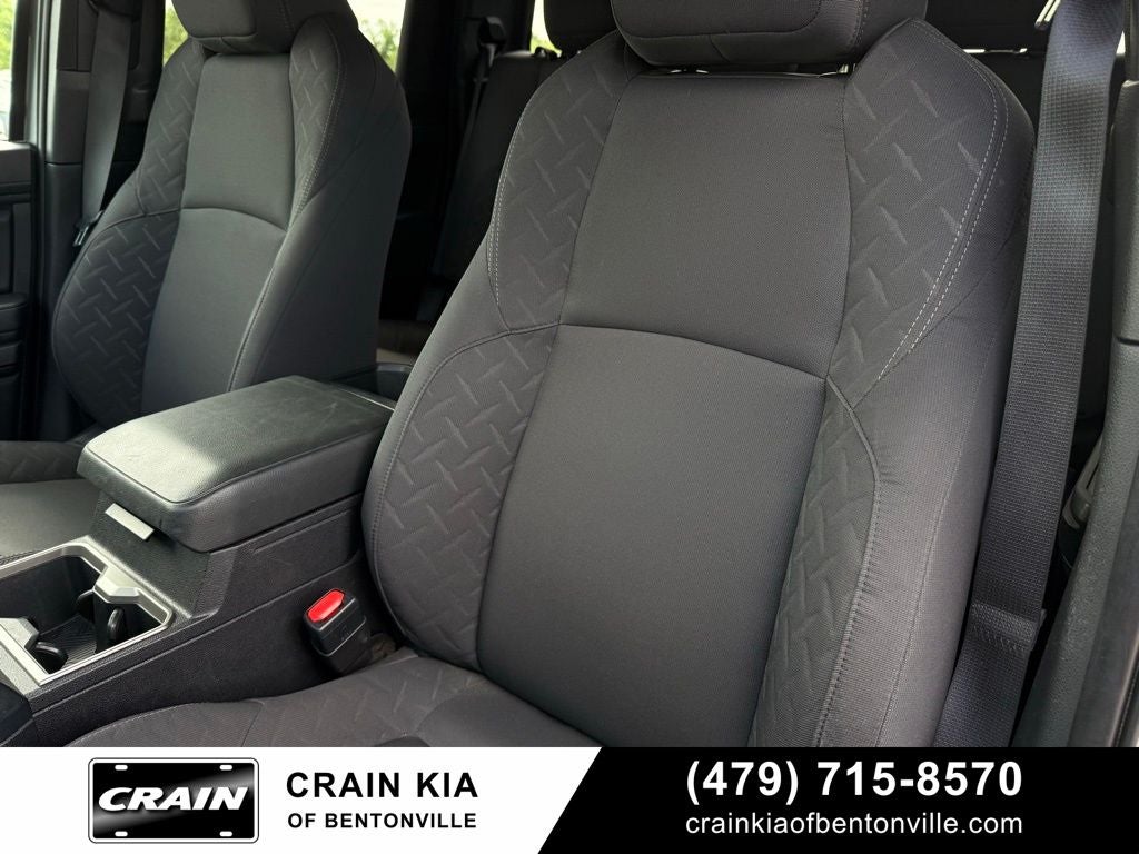 2024 Toyota Tacoma SR5 - CLEAN CARFAX / ONE OWNER