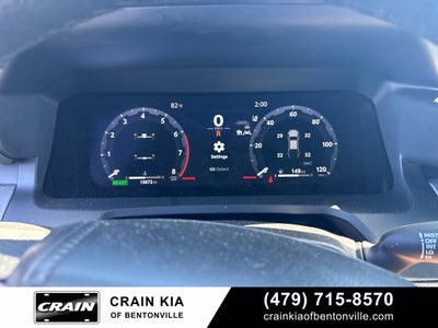 2025 Toyota Tacoma Hybrid Trailhunter - 4WD / CLEAN CARFAX / ONE OWNER