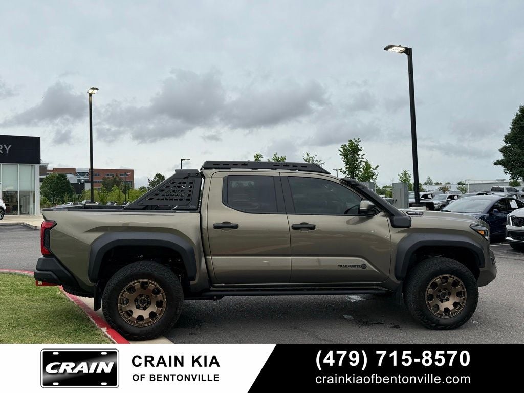 2025 Toyota Tacoma Hybrid Trailhunter - 4WD / CARFAX ONE OWNER