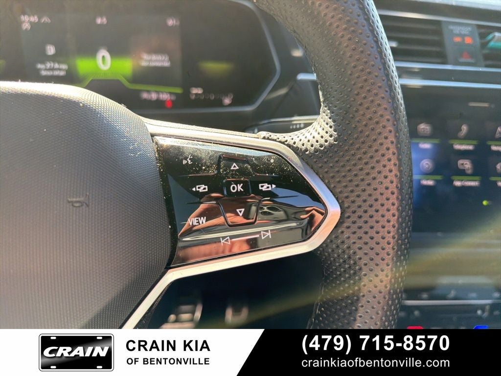 2022 Volkswagen Tiguan 2.0T SE R-Line Black - AWD / PANORAMIC SUNROOF / CLEAN CARFAX