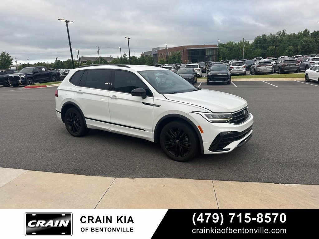 2022 Volkswagen Tiguan 2.0T SE R-Line Black - SUNROOF