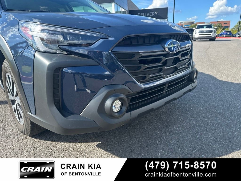 2025 Subaru Outback Premium - AWD / CLEAN CARFAX / ONE OWNER