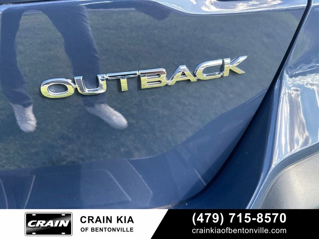 2025 Subaru Outback Premium - AWD / CLEAN CARFAX / ONE OWNER