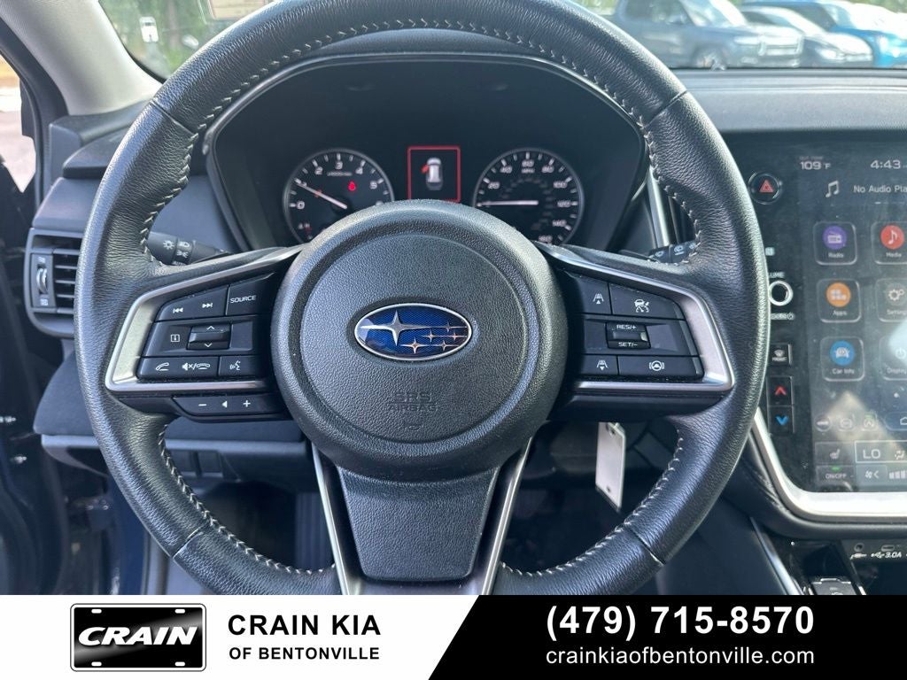 2025 Subaru Outback Premium - AWD / CLEAN CARFAX / ONE OWNER
