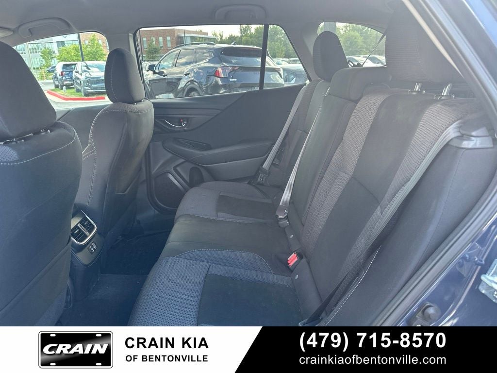 2025 Subaru Outback Premium - AWD / CLEAN CARFAX / ONE OWNER
