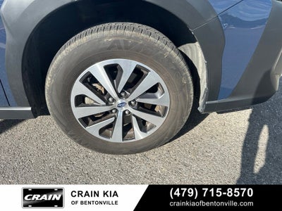 2025 Subaru Outback Premium - AWD / CLEAN CARFAX / ONE OWNER