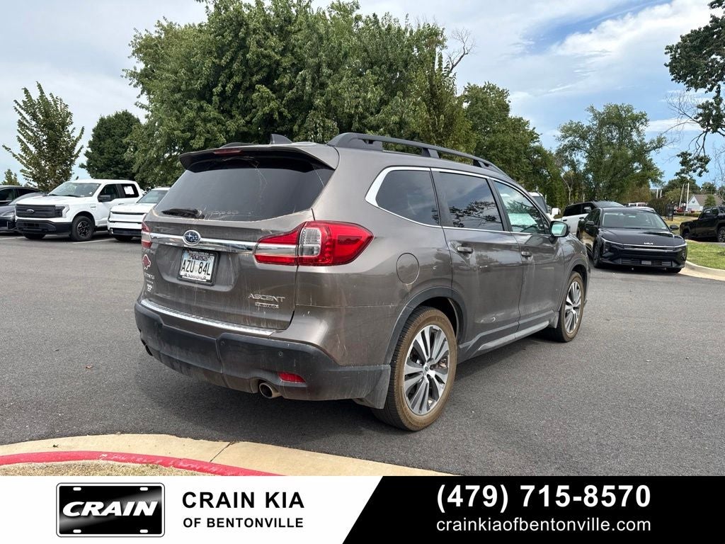 2021 Subaru Ascent Limited - AWD / PANORAMIC SUNROOF / CLEAN CARFAX